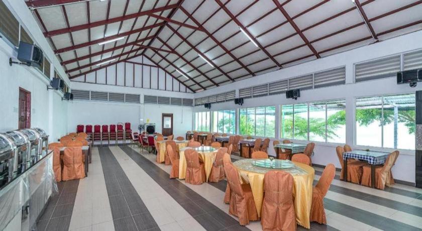 Dreamland Beach Holiday Kudat Esterno foto