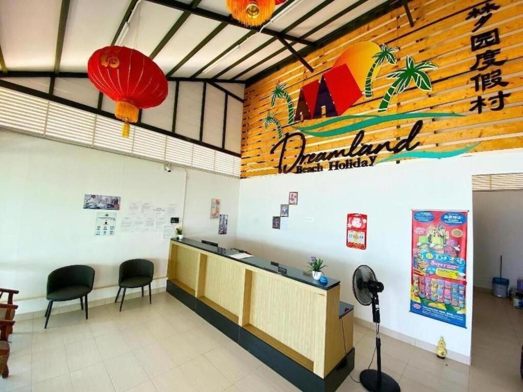 Dreamland Beach Holiday Kudat Esterno foto