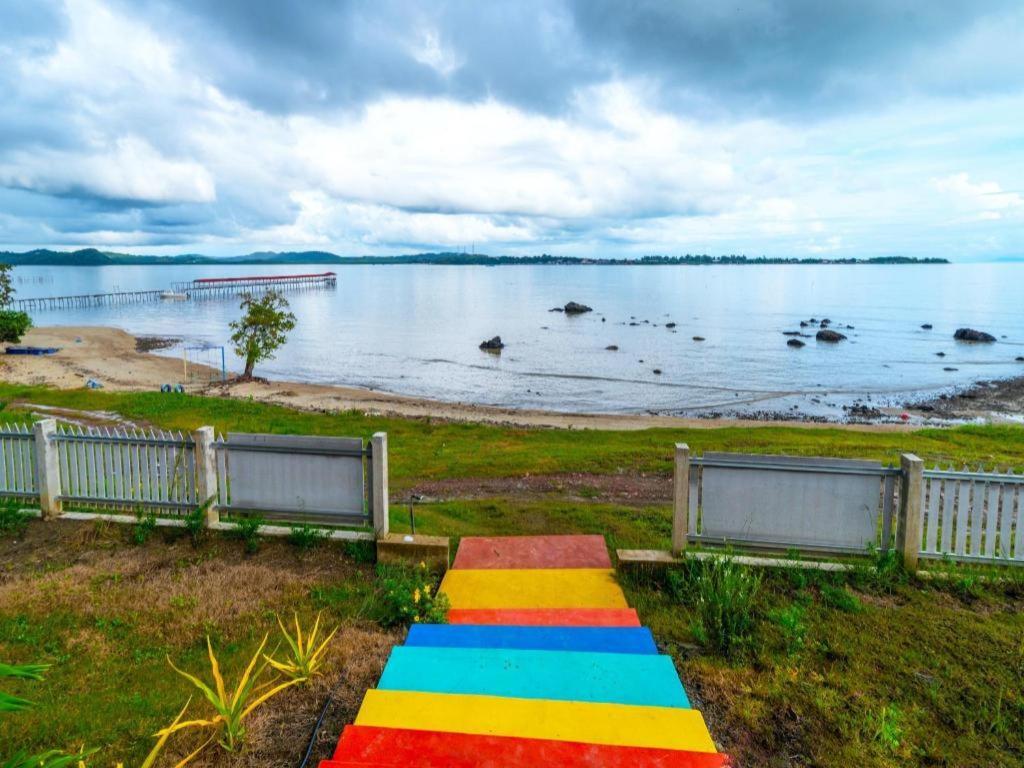 Dreamland Beach Holiday Kudat Esterno foto